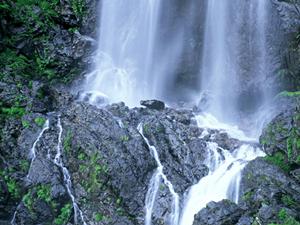 石垣島の安い料金のレンタカーです