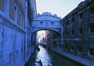 北海道苫小牧市のビジネスホテルガイド：東横INN苫小牧駅前の魅力と利用ポイント